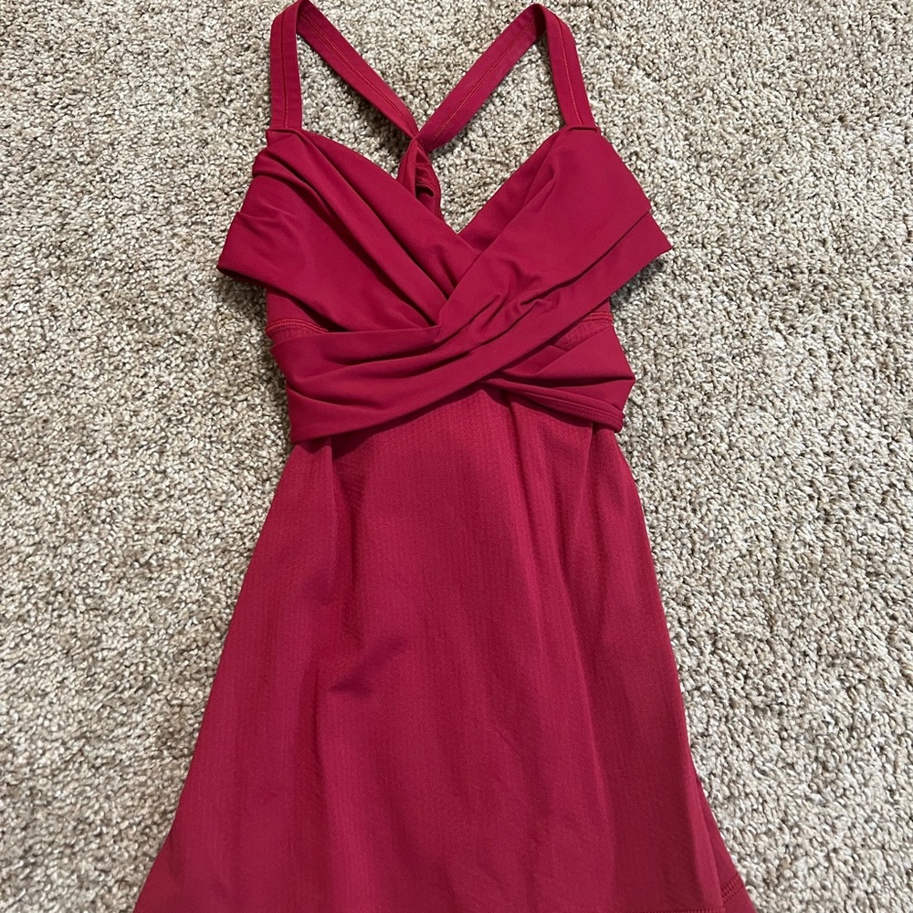 Lululemon tank top